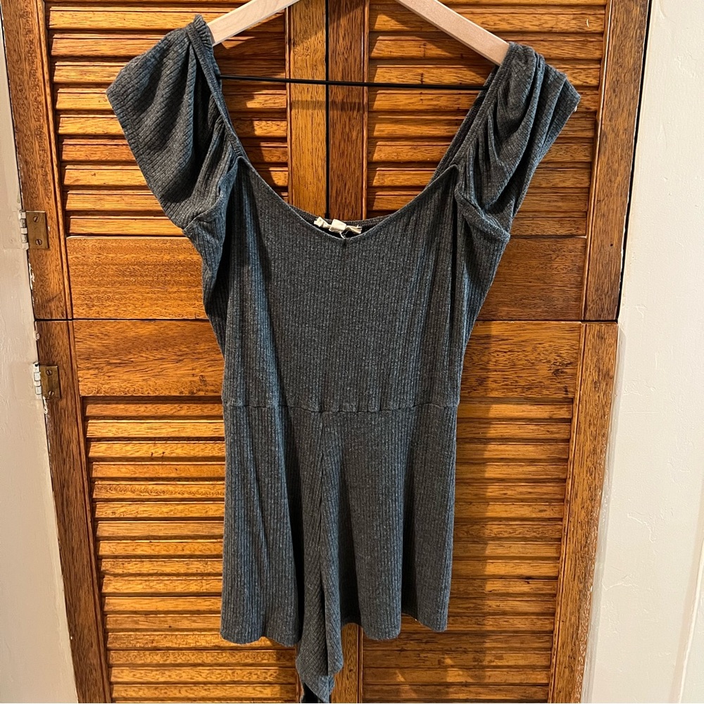 I am selling a grey XS LA Hearts Romper